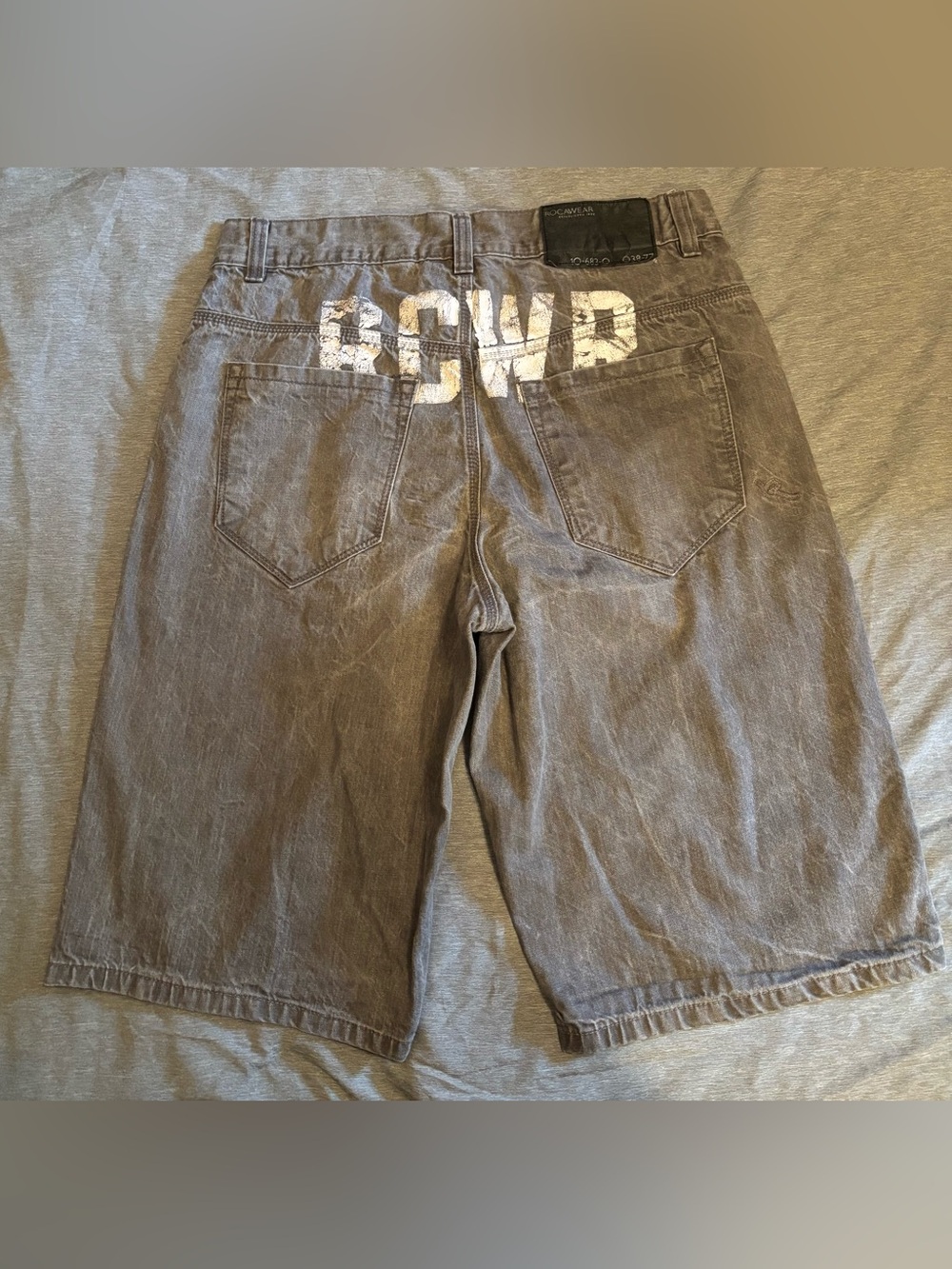 Rocawear Gray/White Long Baggy WideLeg Denim Shorts with White Back Graphic